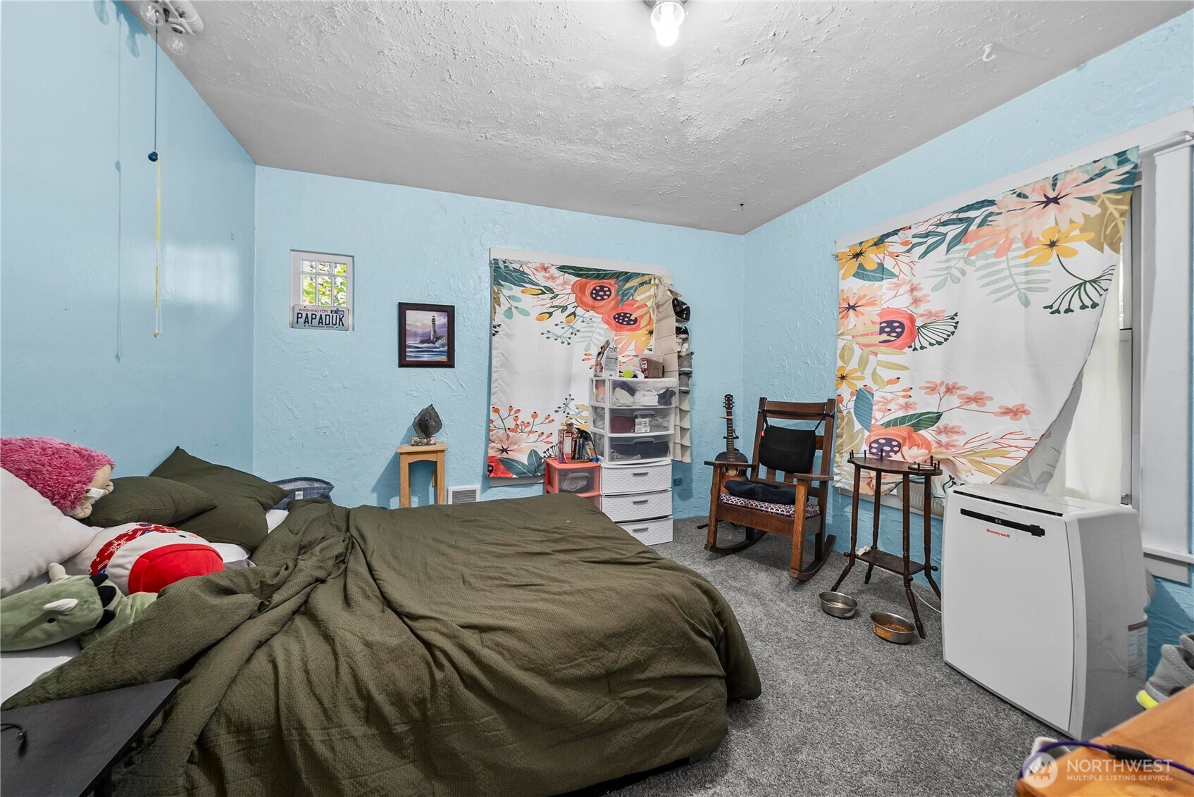 231 Central Street Property Photo 16