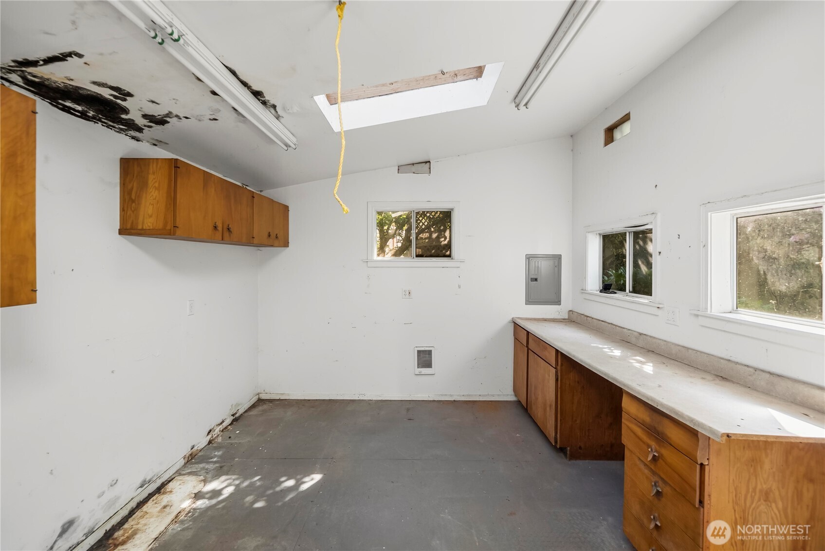 231 Central Street Property Photo 30