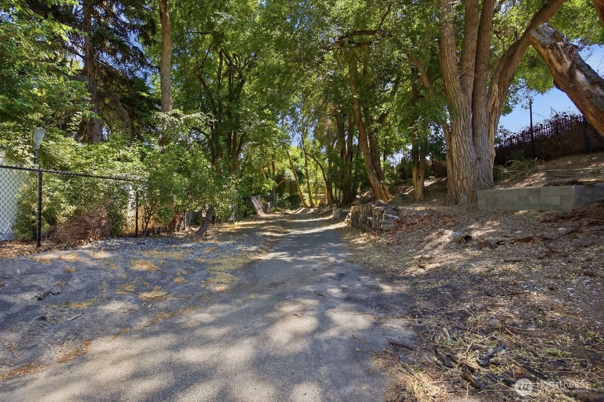 76704 N Yakima River Road Property Photo 32