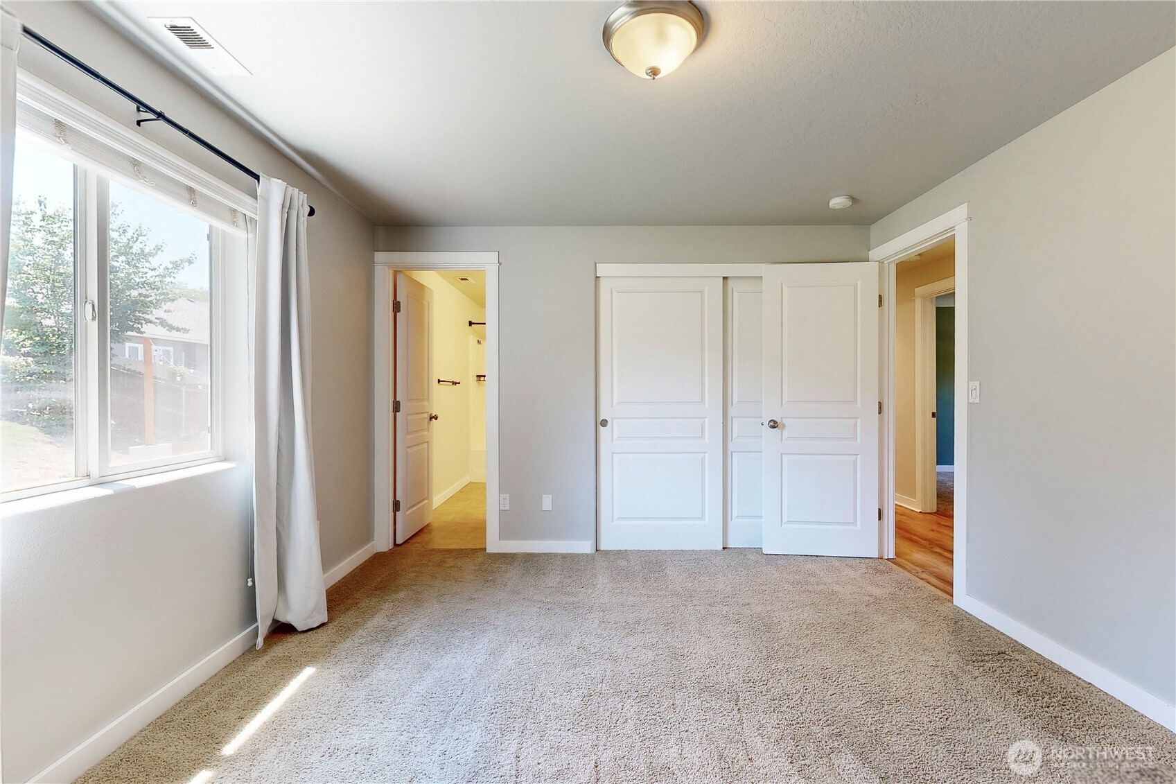 965 Hedine Road Property Photo 19