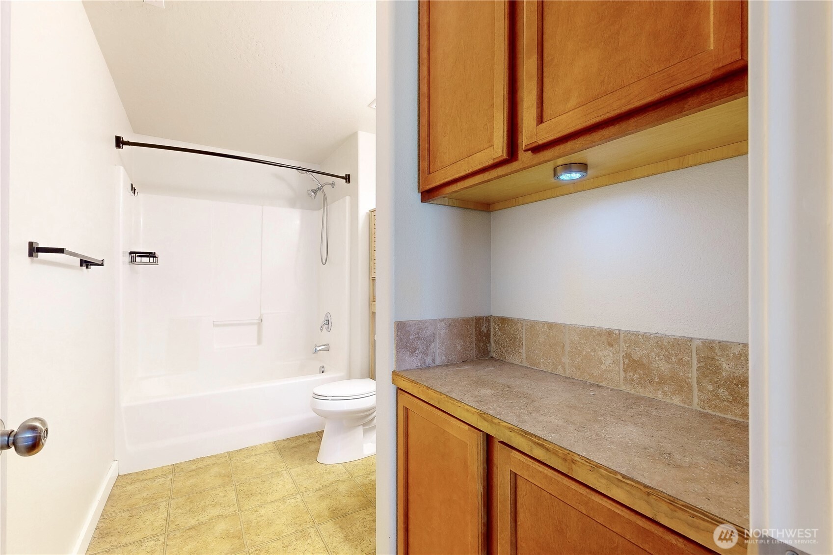 965 Hedine Road Property Photo 20