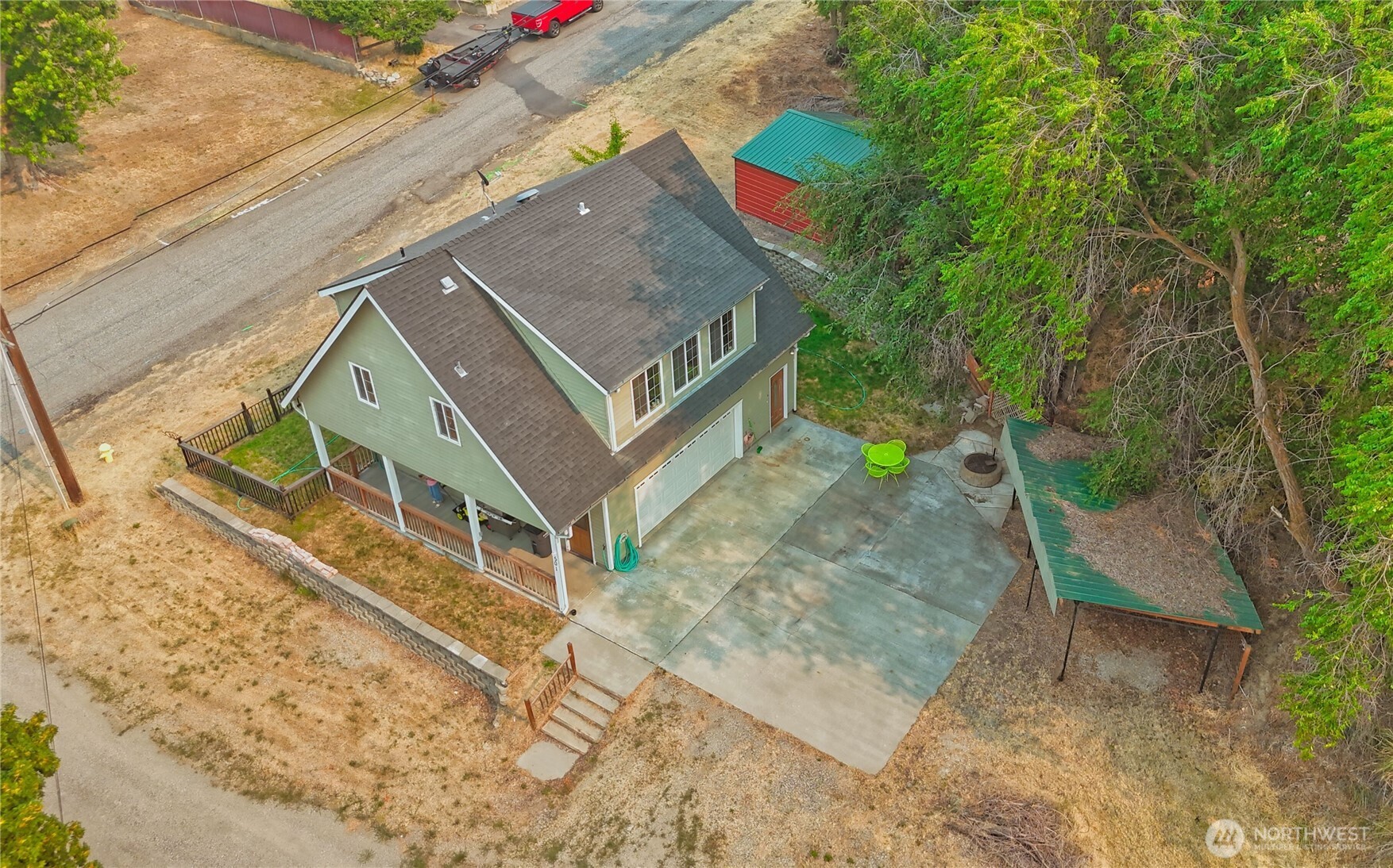 400 Partello Park Property Photo 1
