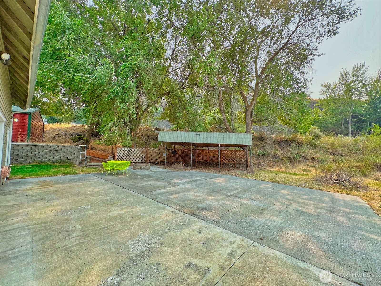 400 Partello Park Property Photo 5