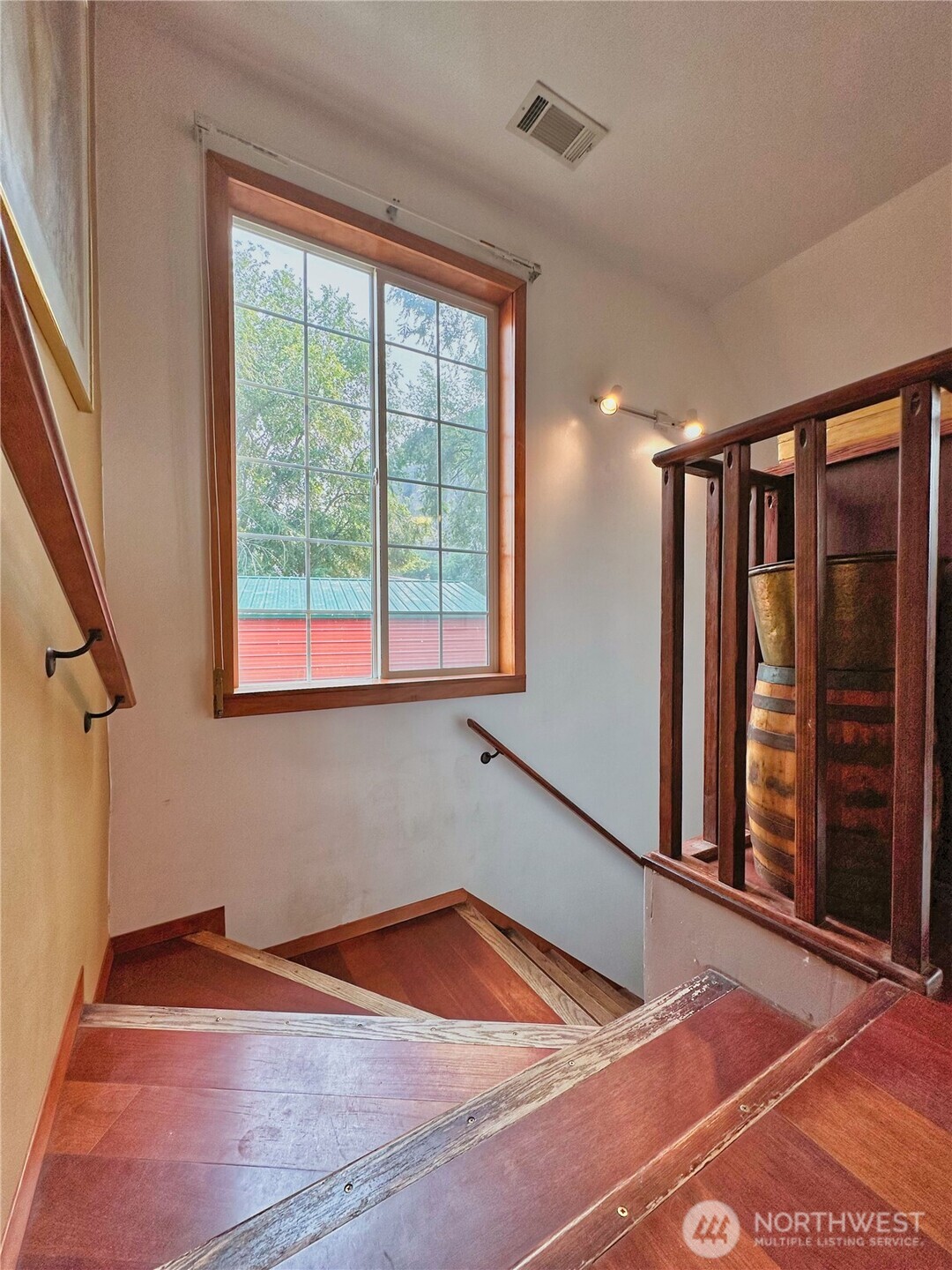 400 Partello Park Property Photo 7