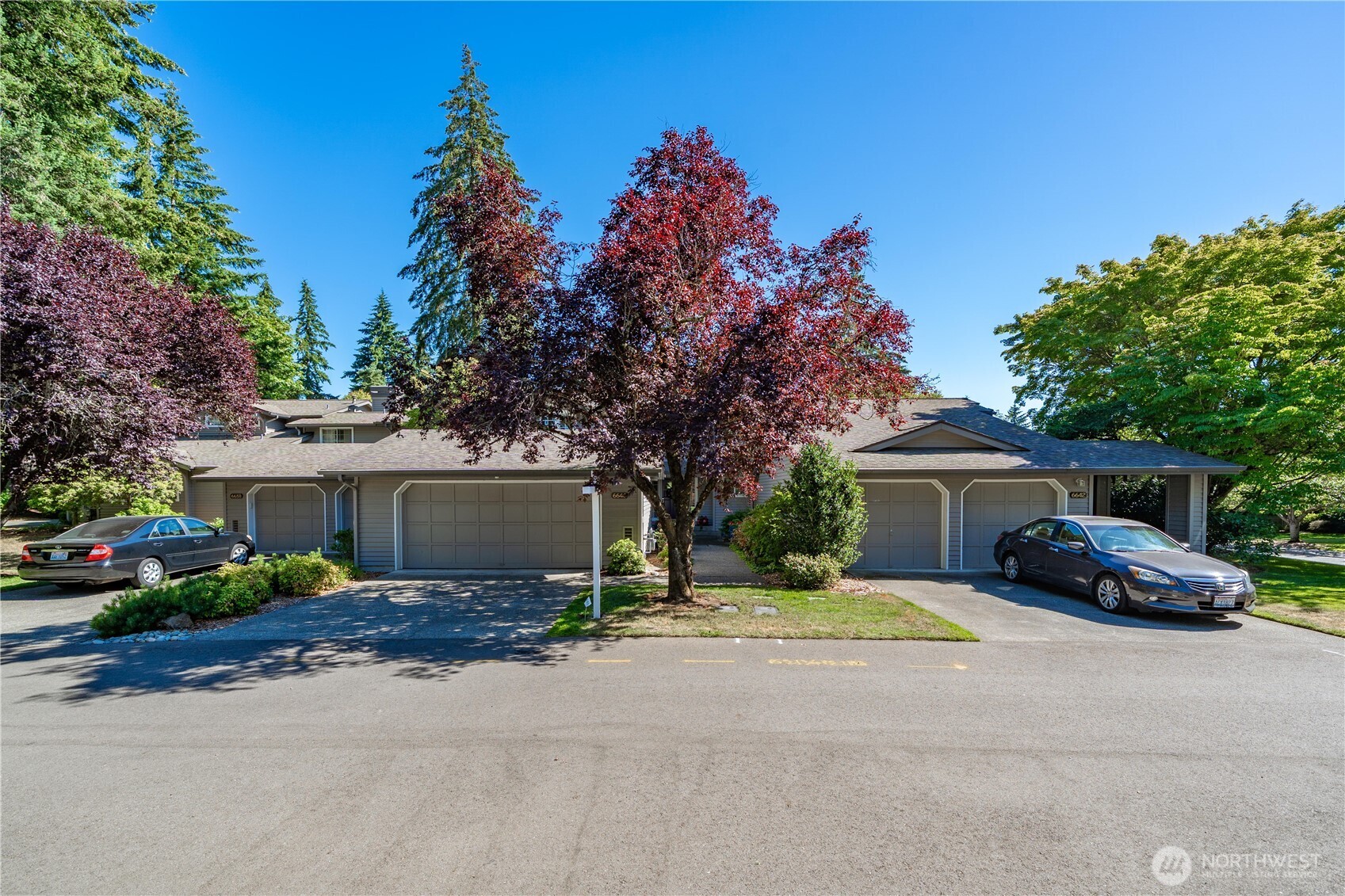 6640 114th Avenue Property Photo 3