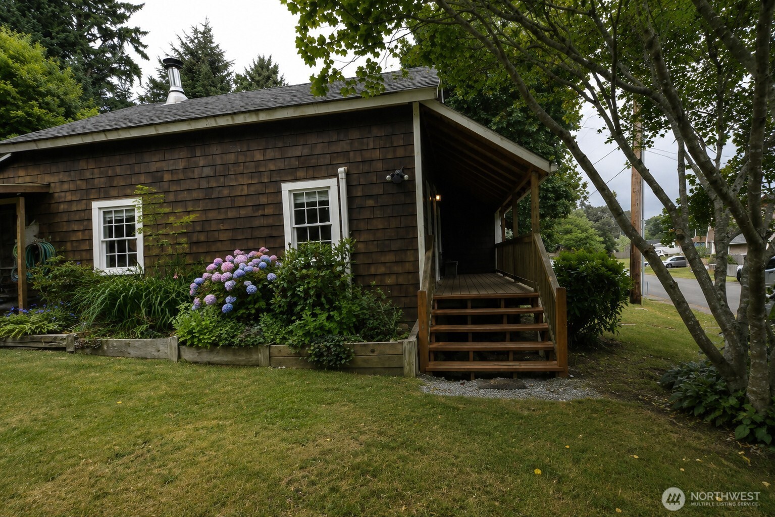 26403 Park Property Photo 3