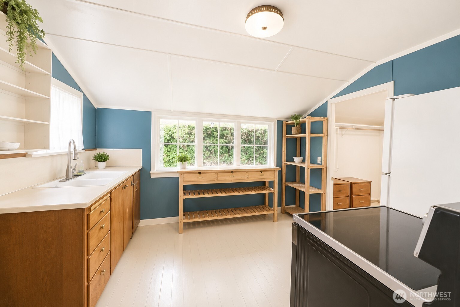 26403 Park Property Photo 15