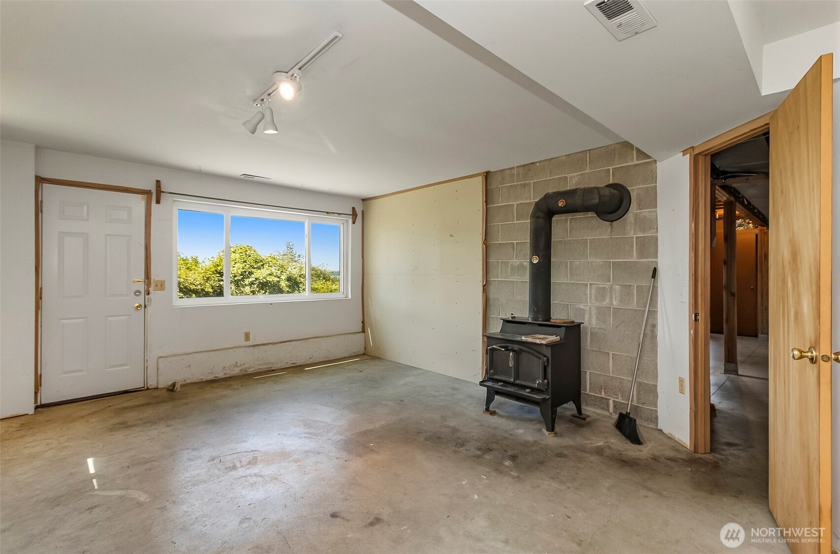 7202 21st Place Property Photo 35