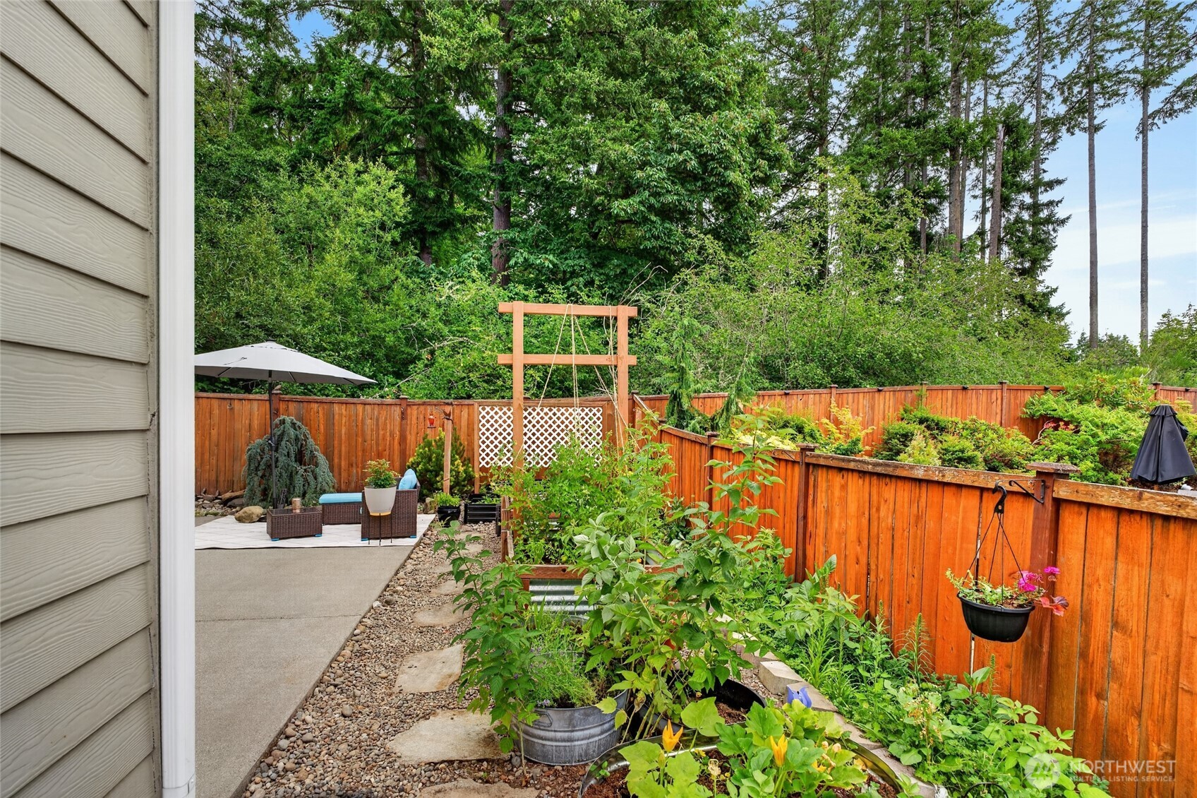 1618 Hudson Street Property Photo 4