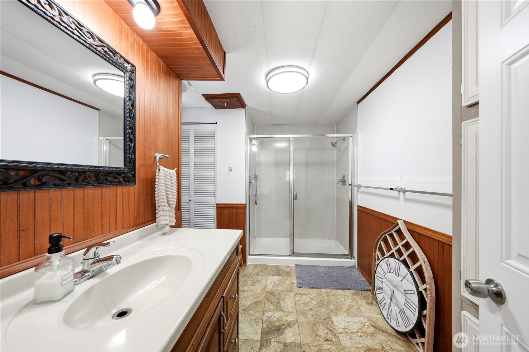 516 Beach Drive Property Photo 17