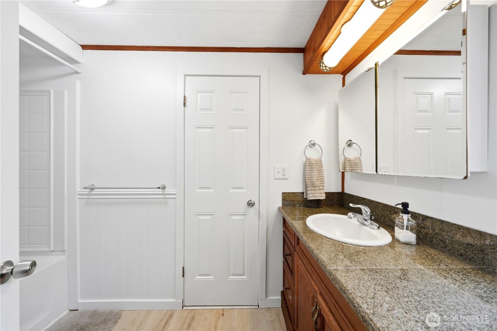516 Beach Drive Property Photo 21