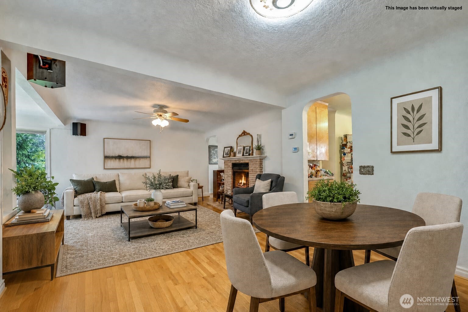 2407 Larch Way Property Photo 8