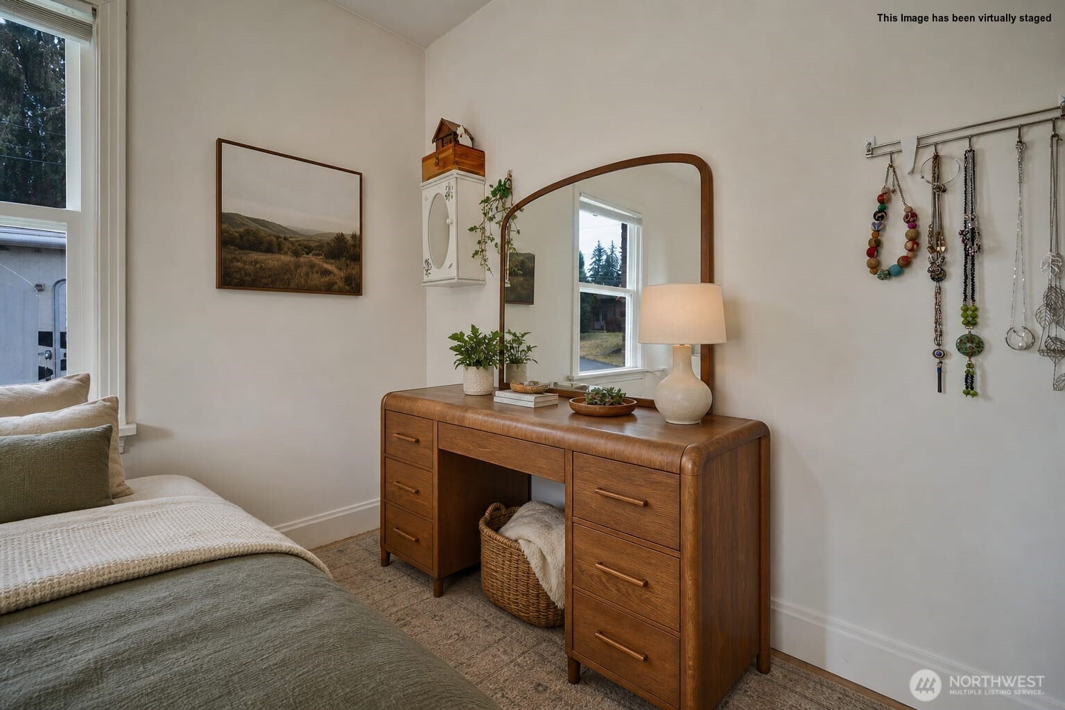 2407 Larch Way Property Photo 11