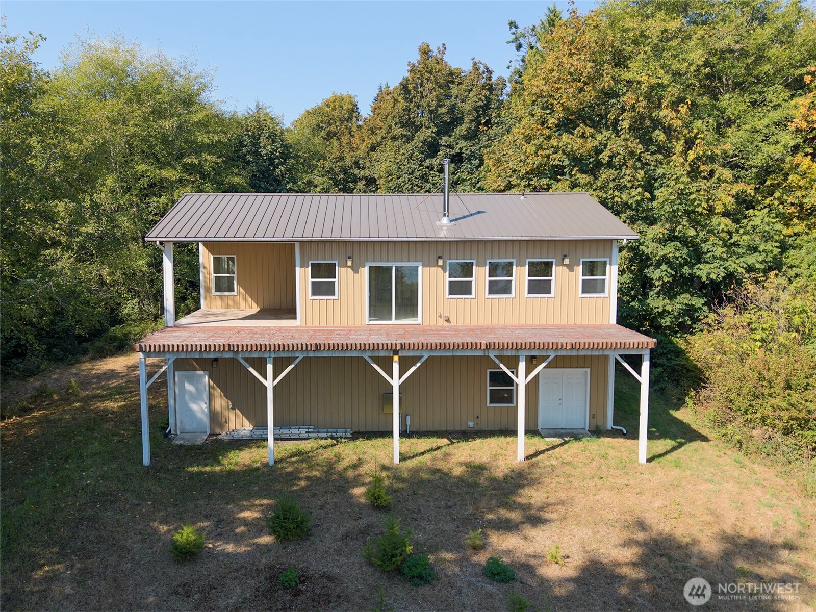 888 Farrington Road Property Photo 27