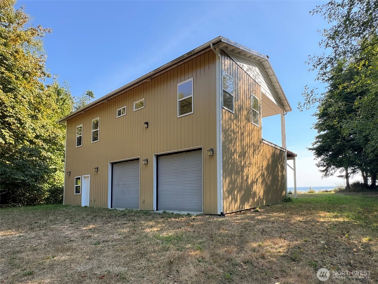 888 Farrington Road Property Photo 28