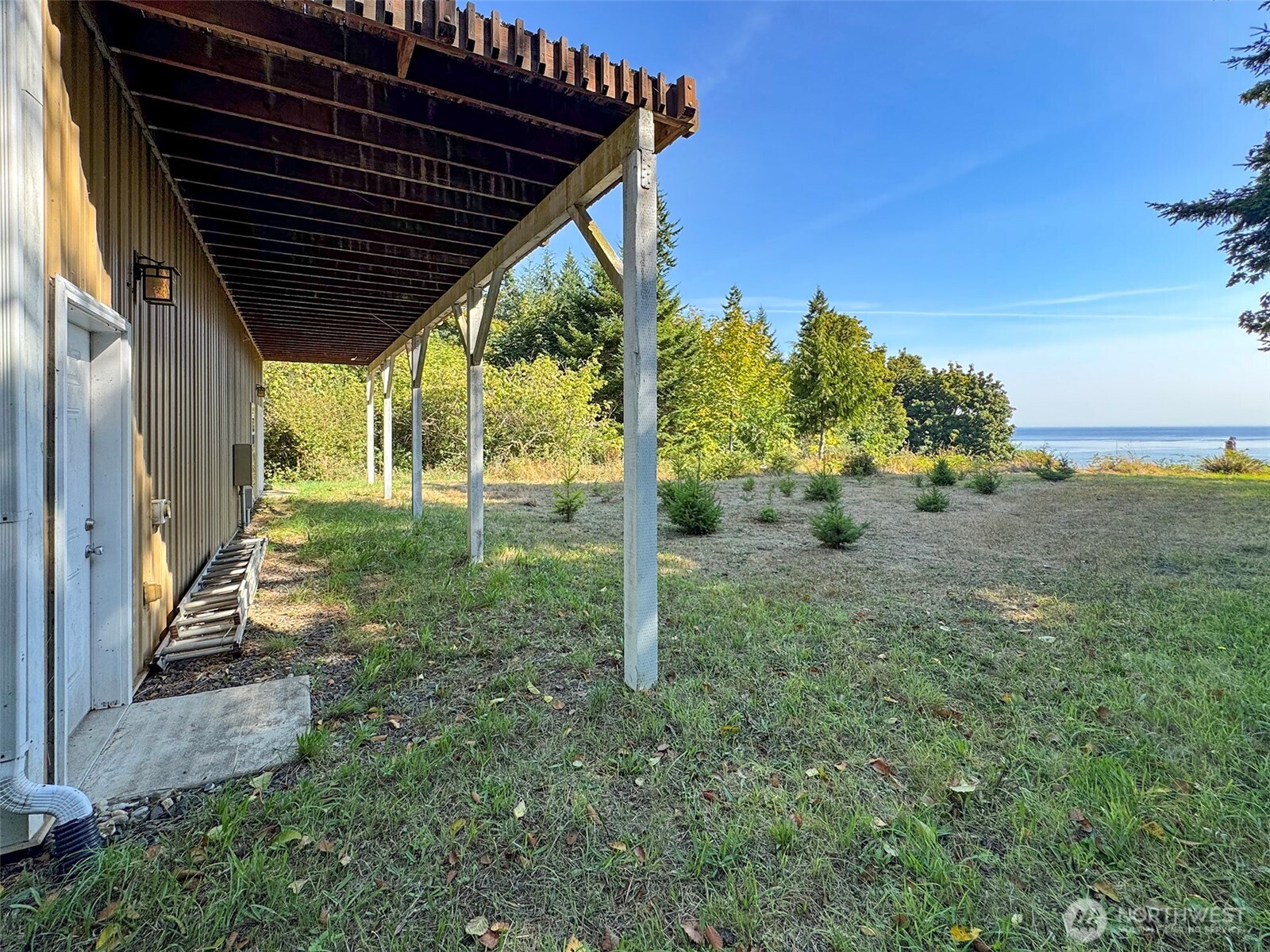 888 Farrington Road Property Photo 39