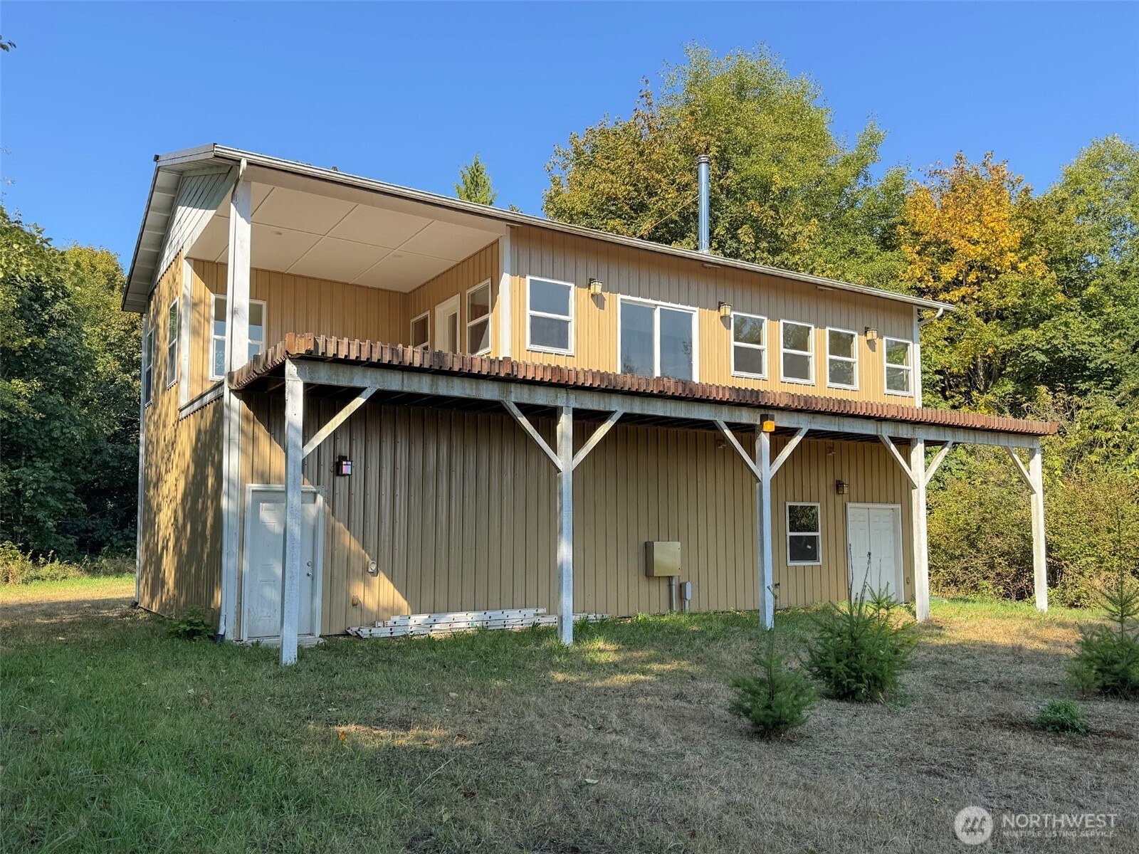 888 Farrington Road Property Photo 40