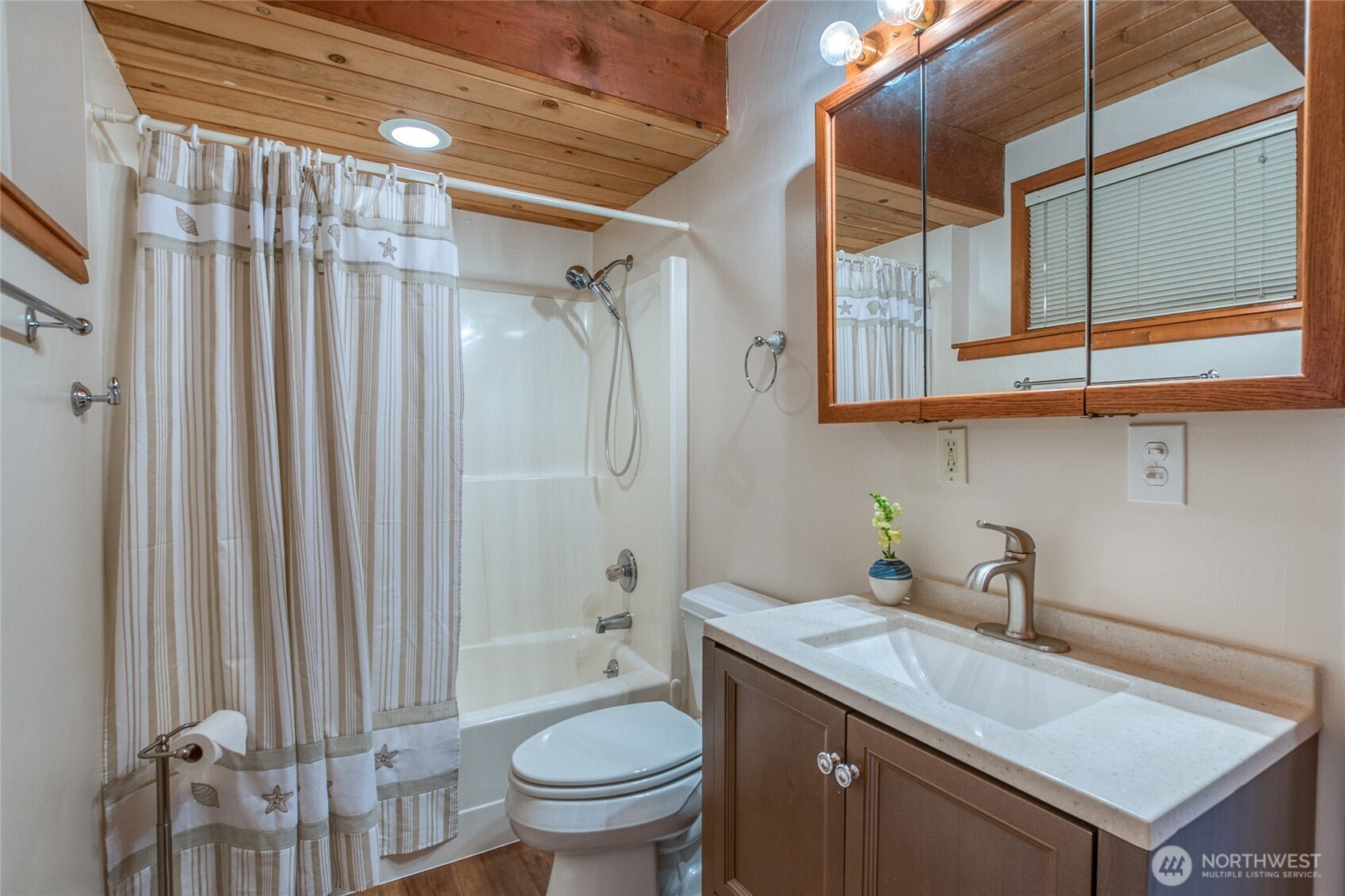 78 Lodge Lane Property Photo 23