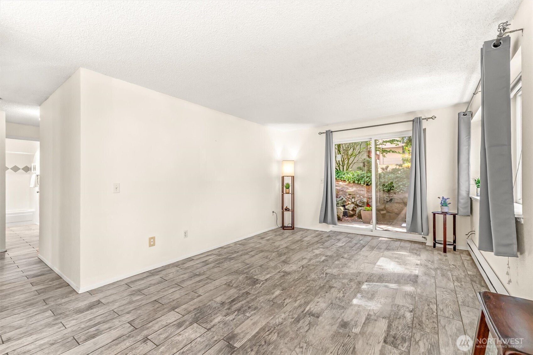 5912 California Avenue 102 Property Photo 1