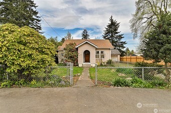 1912 Boundary Street Property Photo 1