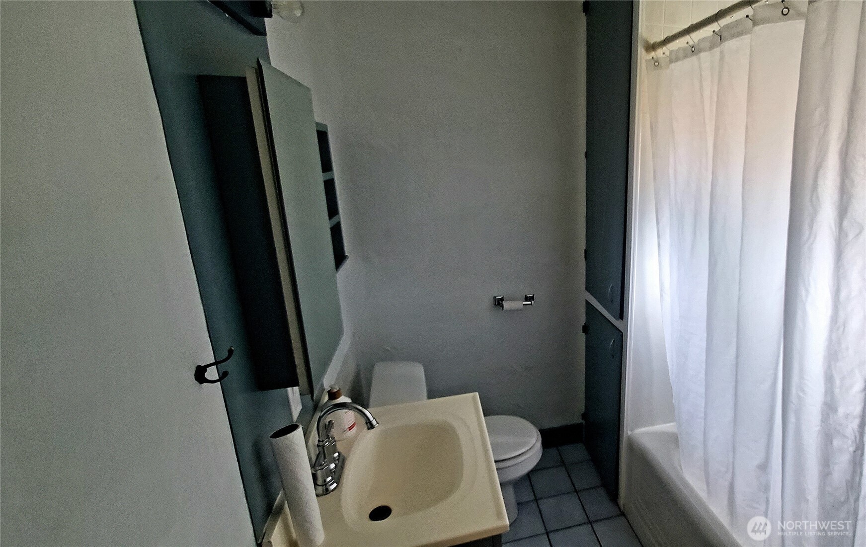 1912 Boundary Street Property Photo 14