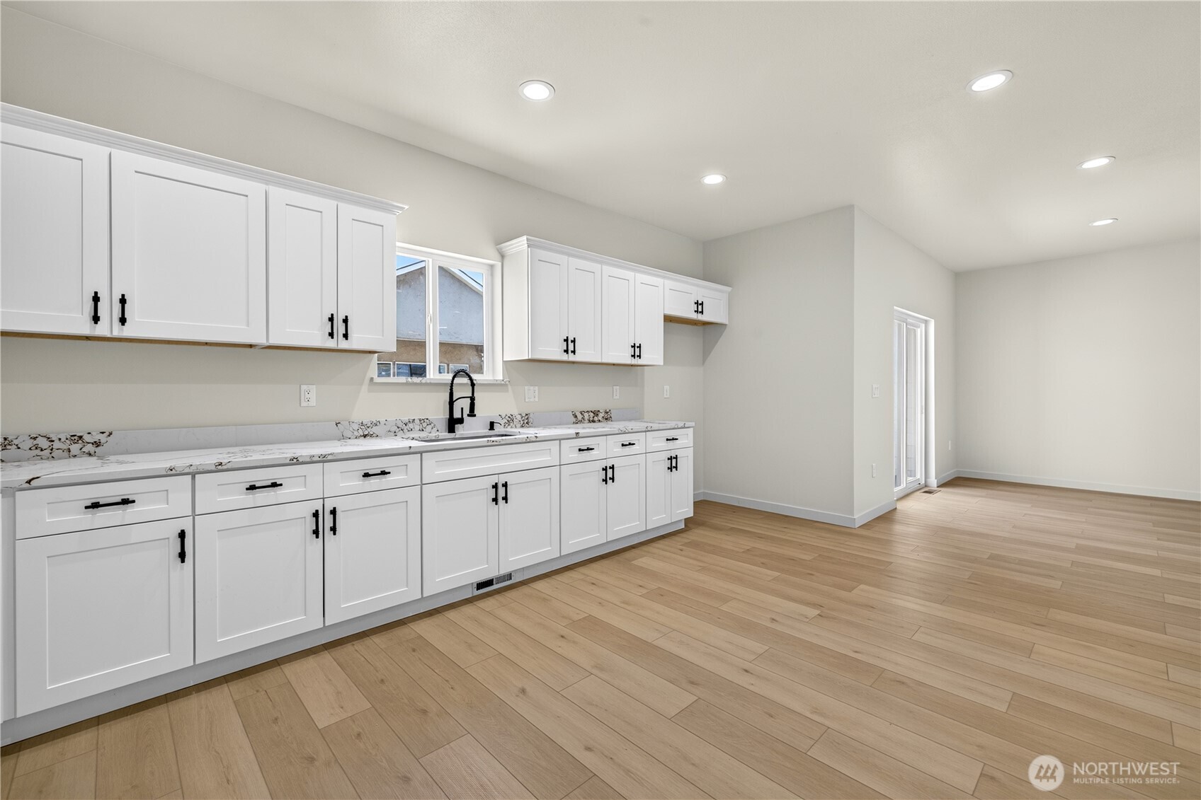 309 Olivia Street Property Photo 10