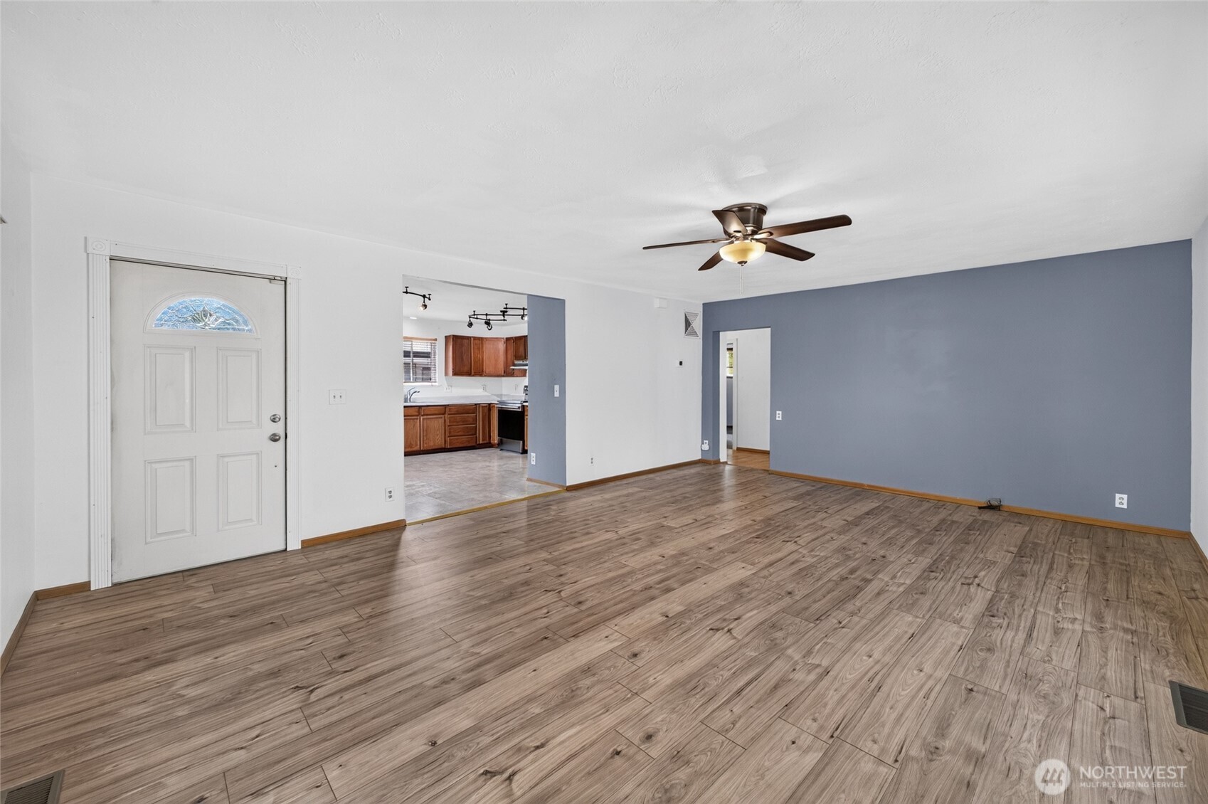 233 Cascade Street Property Photo 5