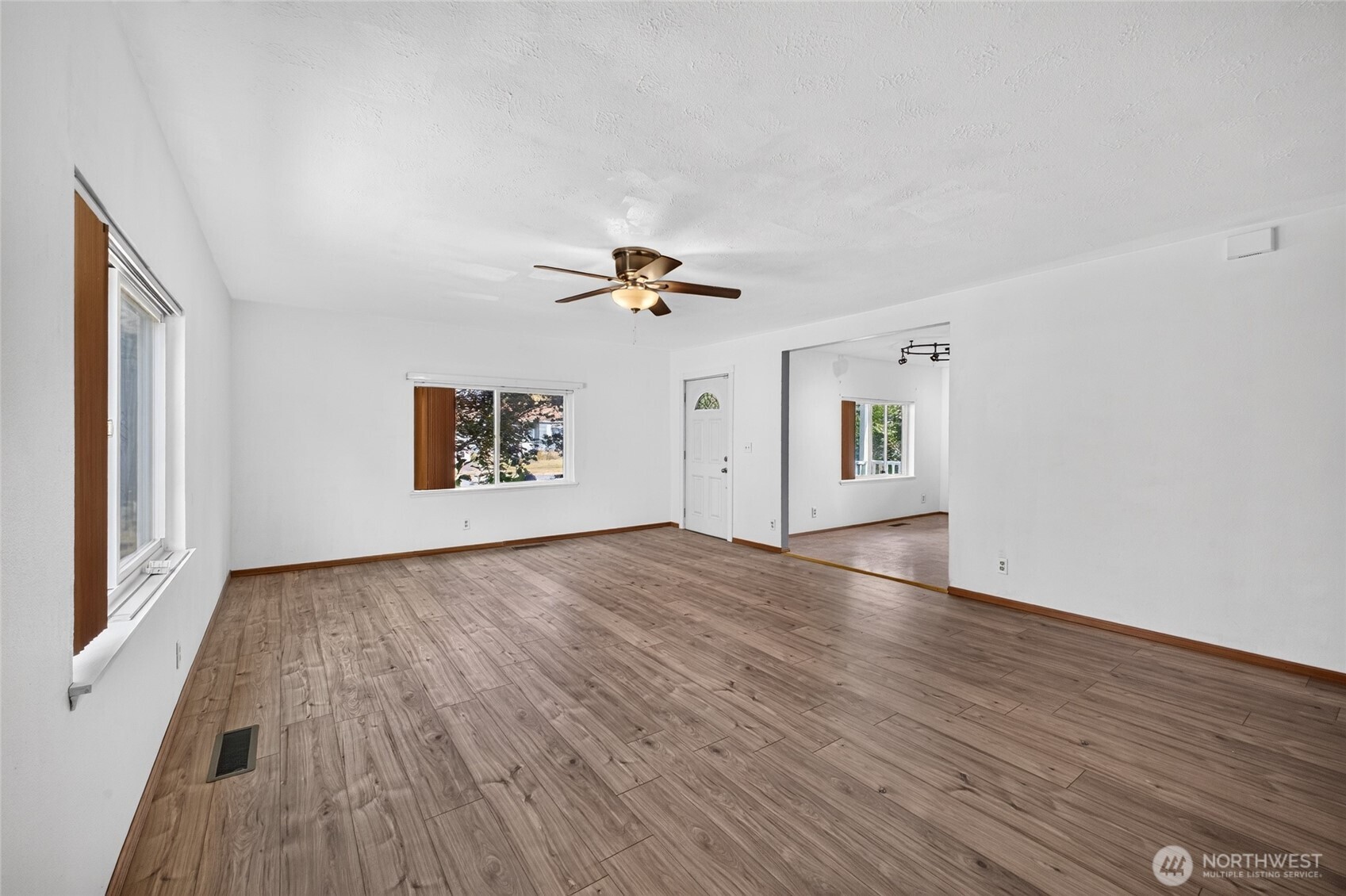 233 Cascade Street Property Photo 7