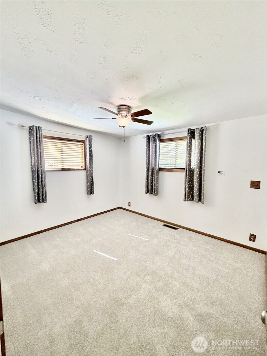 233 Cascade Street Property Photo 11