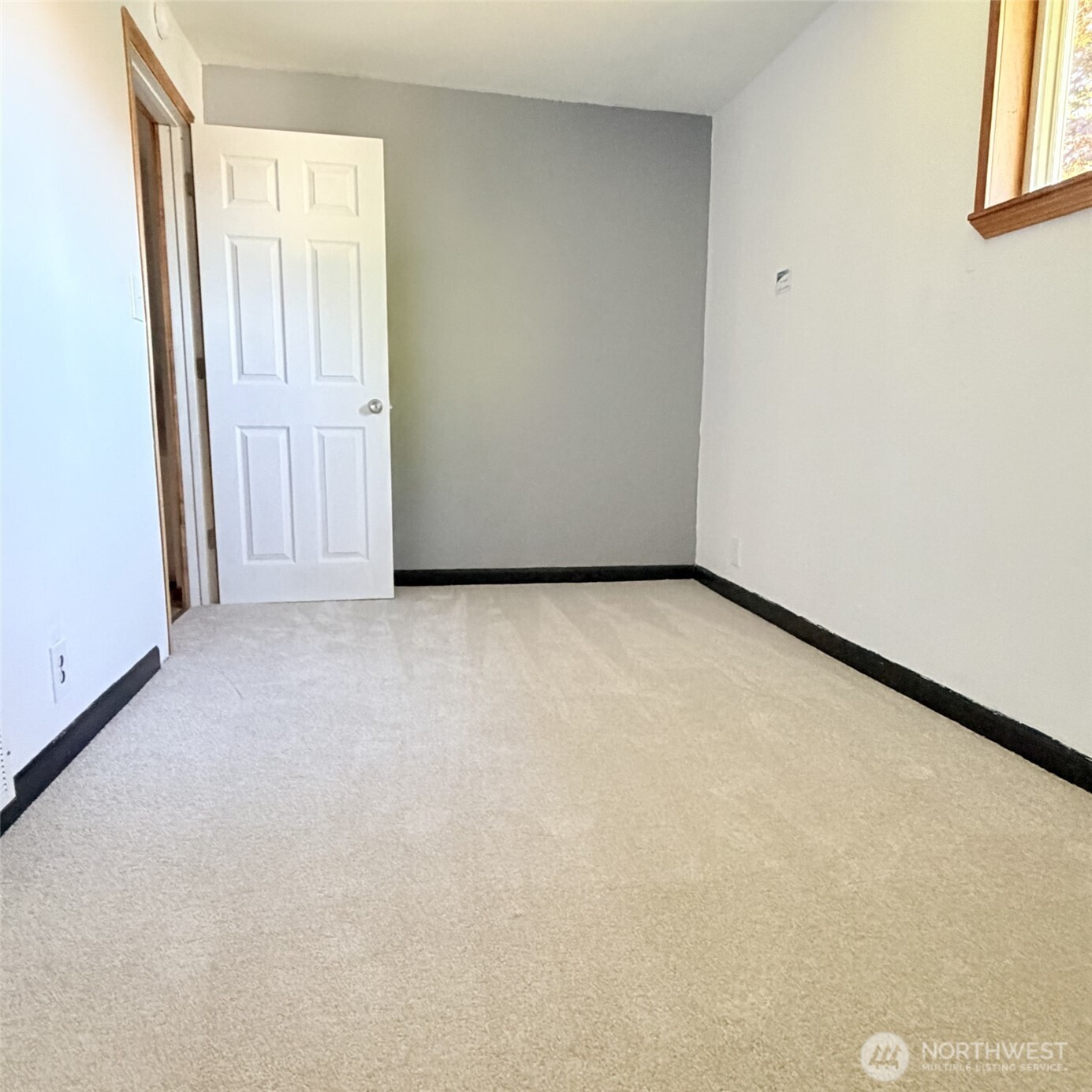 233 Cascade Street Property Photo 12