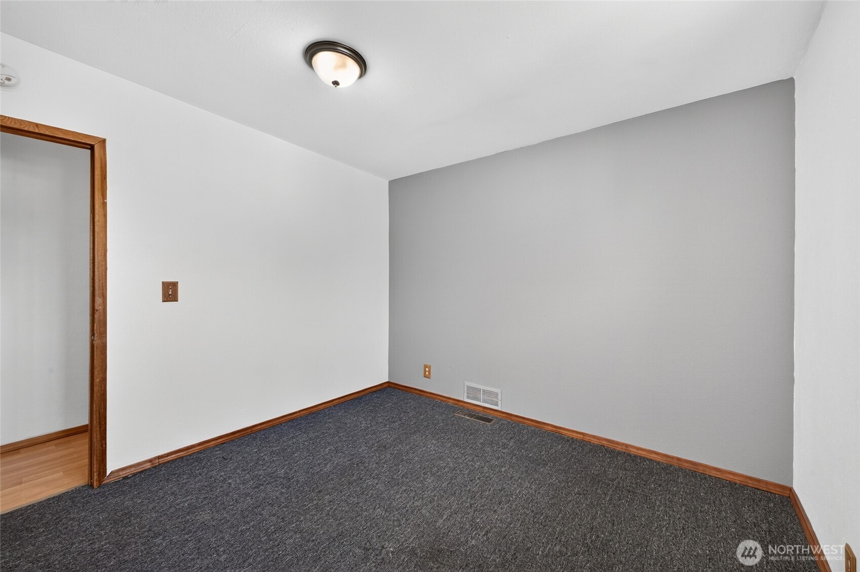 233 Cascade Street Property Photo 15