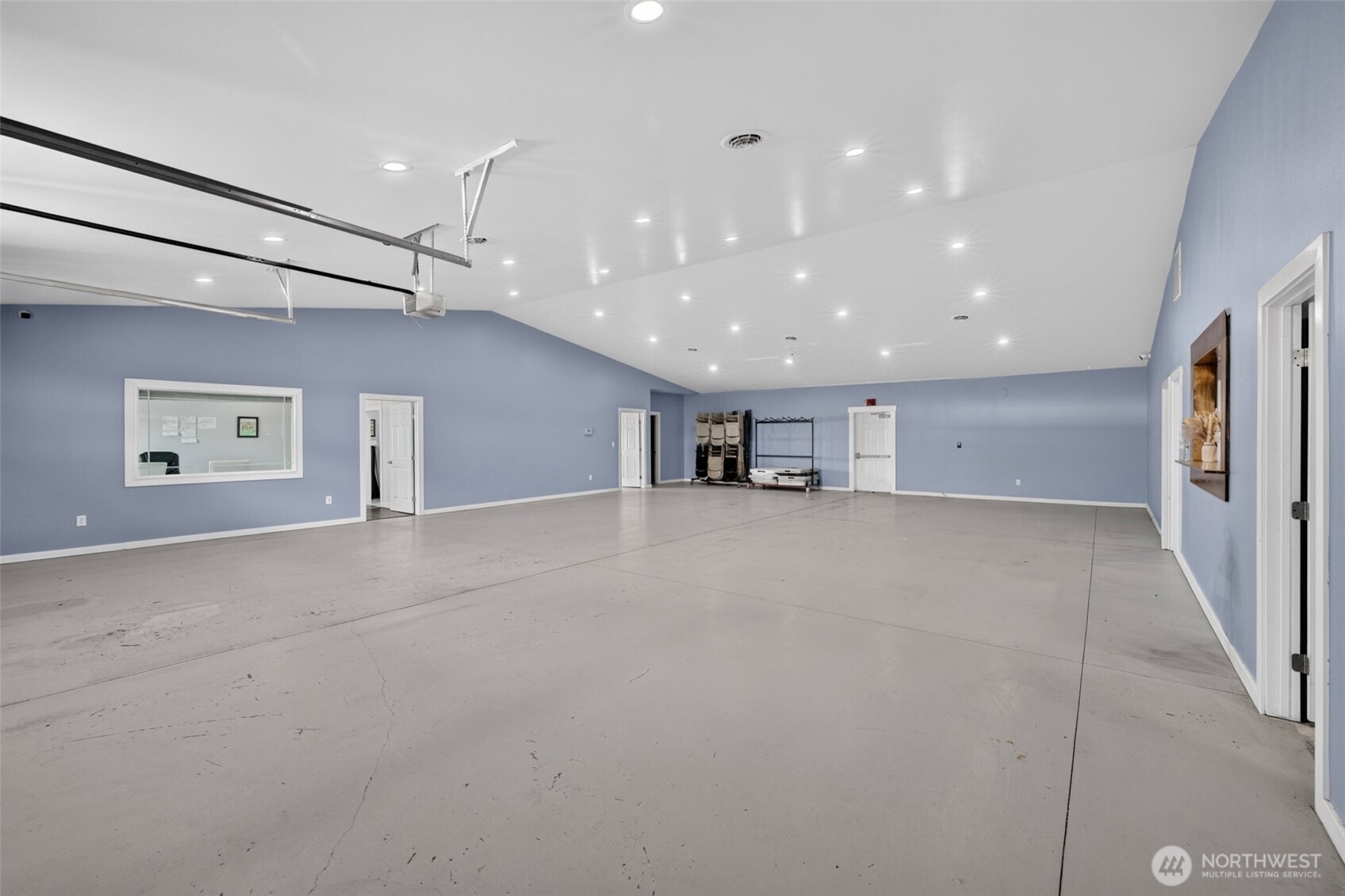 506 E Stover Road Property Photo 12