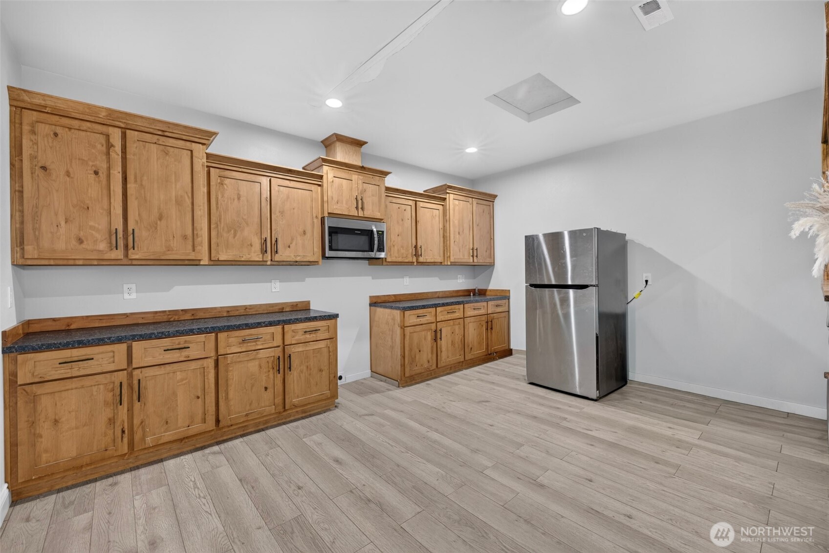 506 E Stover Road Property Photo 16