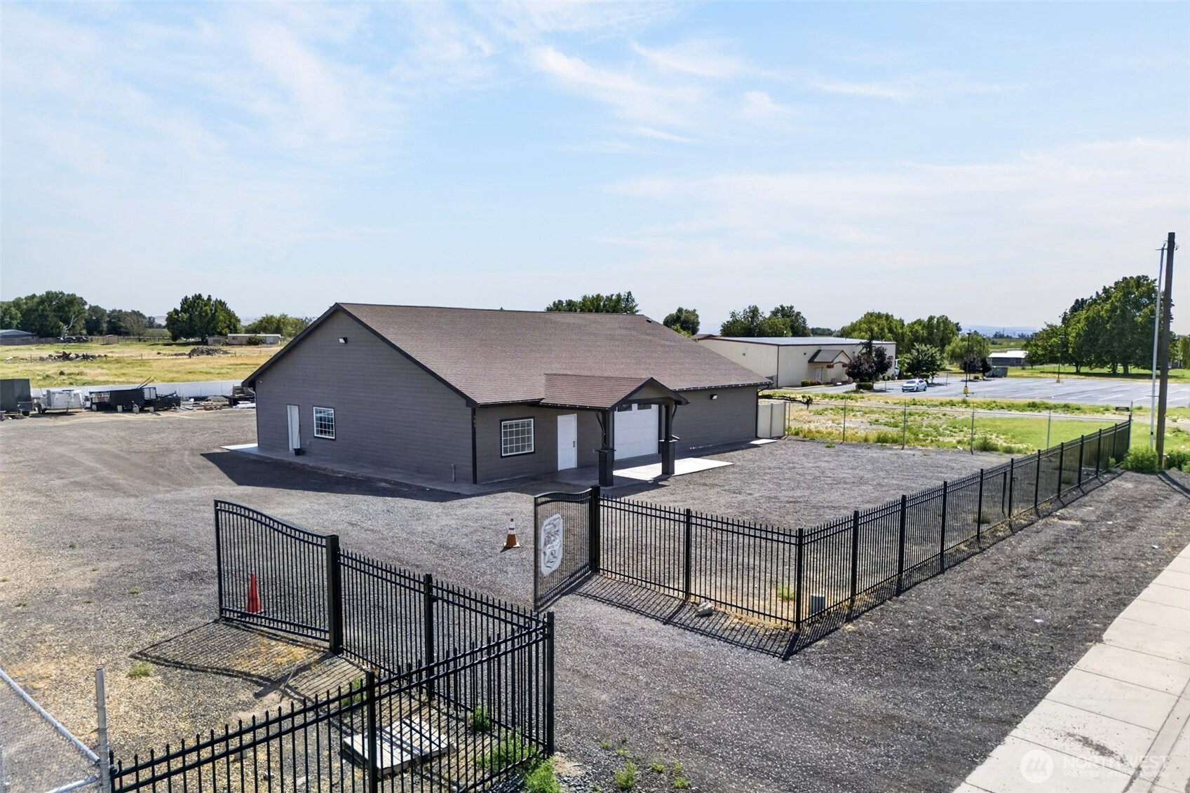 506 E Stover Road Property Photo 21