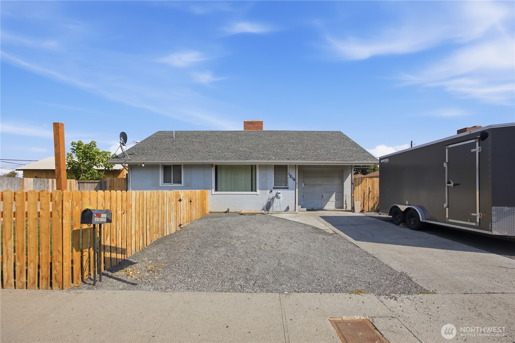 1218 Sw D St Property Photo 1