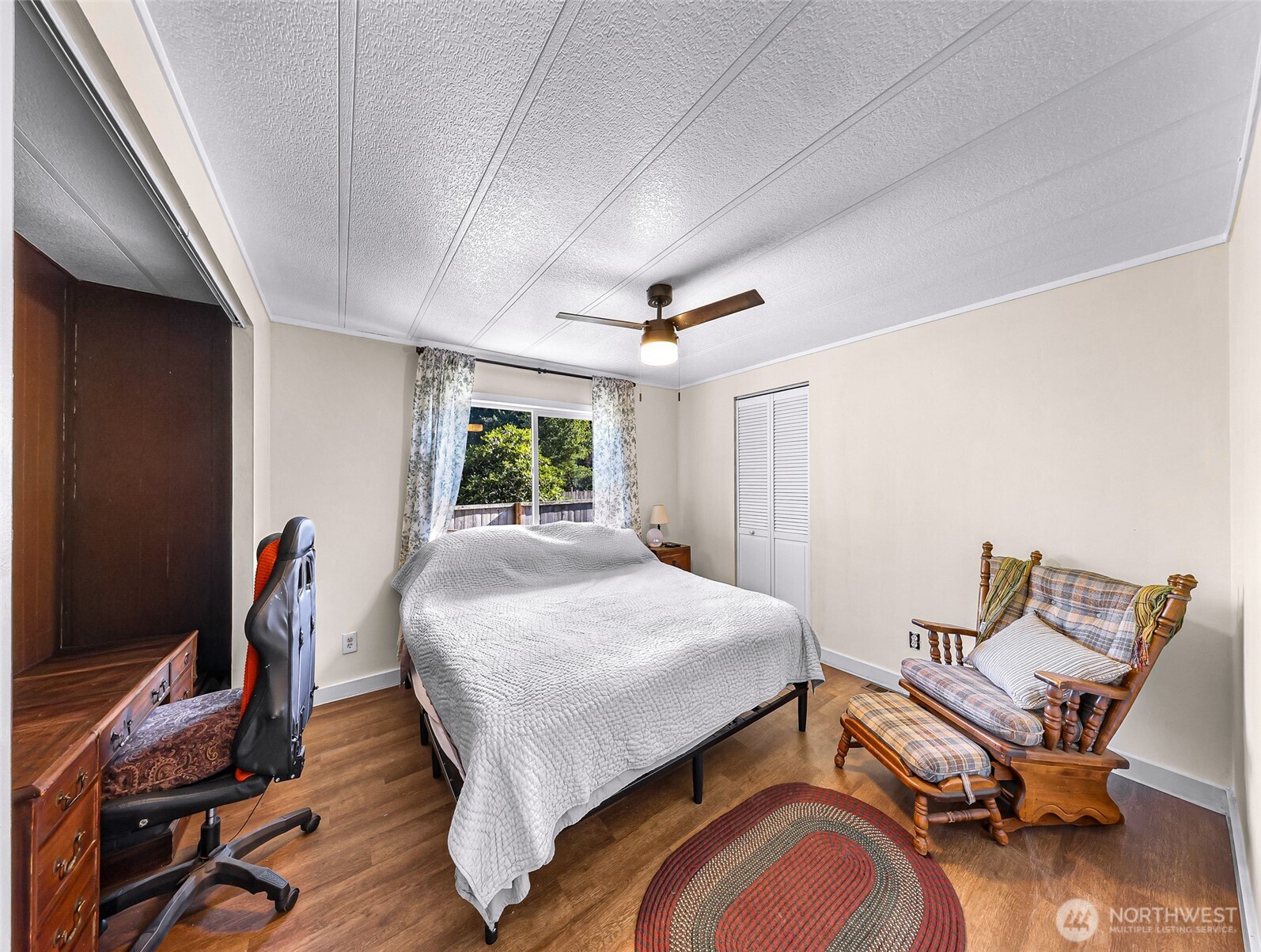 46649 Baker Loop Road Property Photo 5