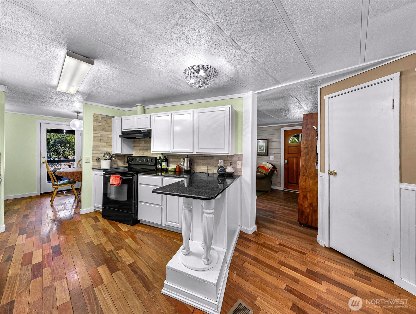 46649 Baker Loop Road Property Photo 14