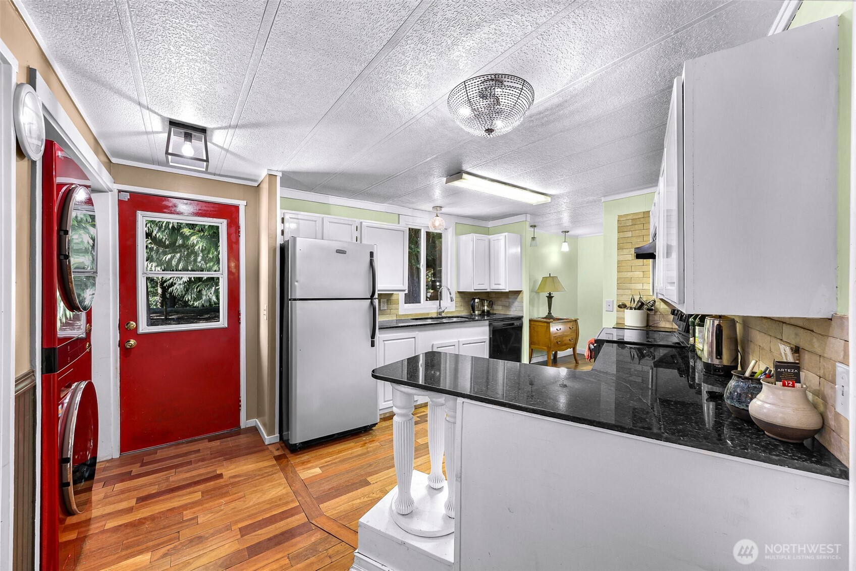 46649 Baker Loop Road Property Photo 16