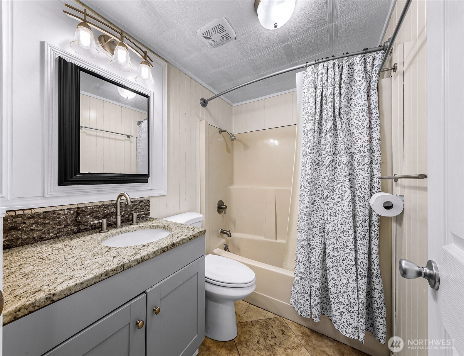 46649 Baker Loop Road Property Photo 22