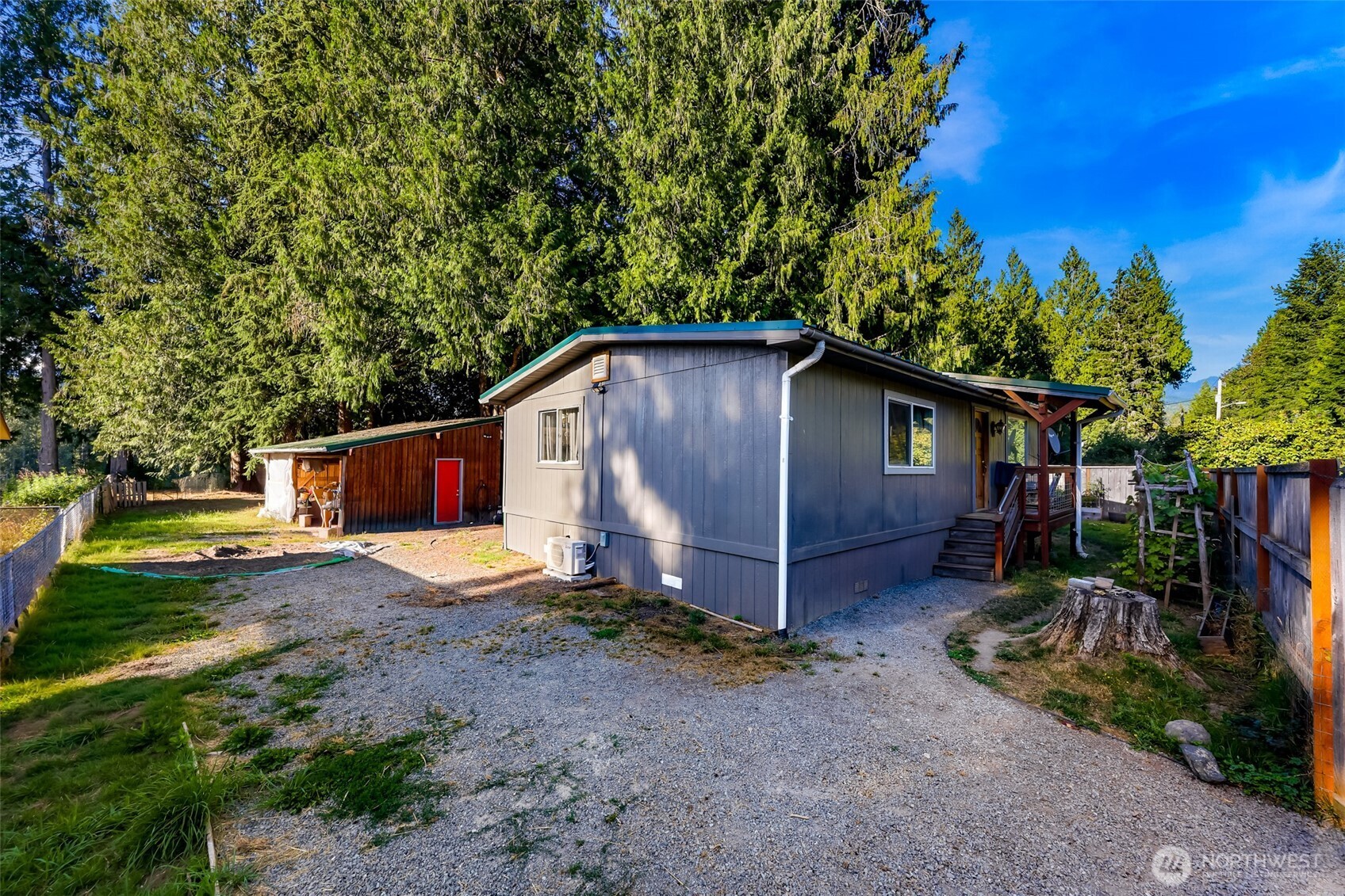 46649 Baker Loop Road Property Photo 28