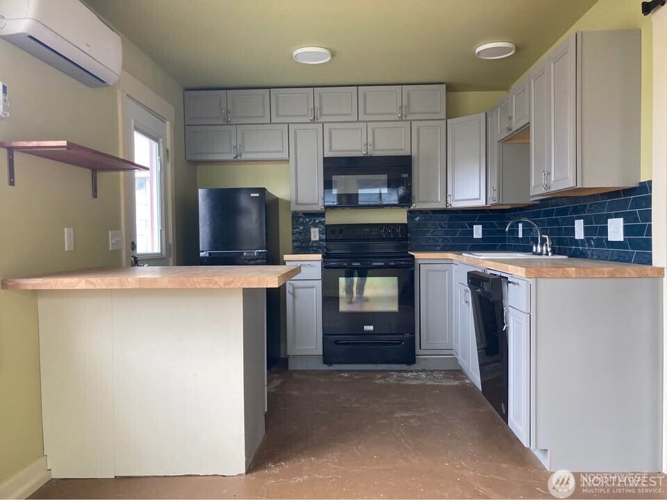 45 Birch Street Property Photo 16