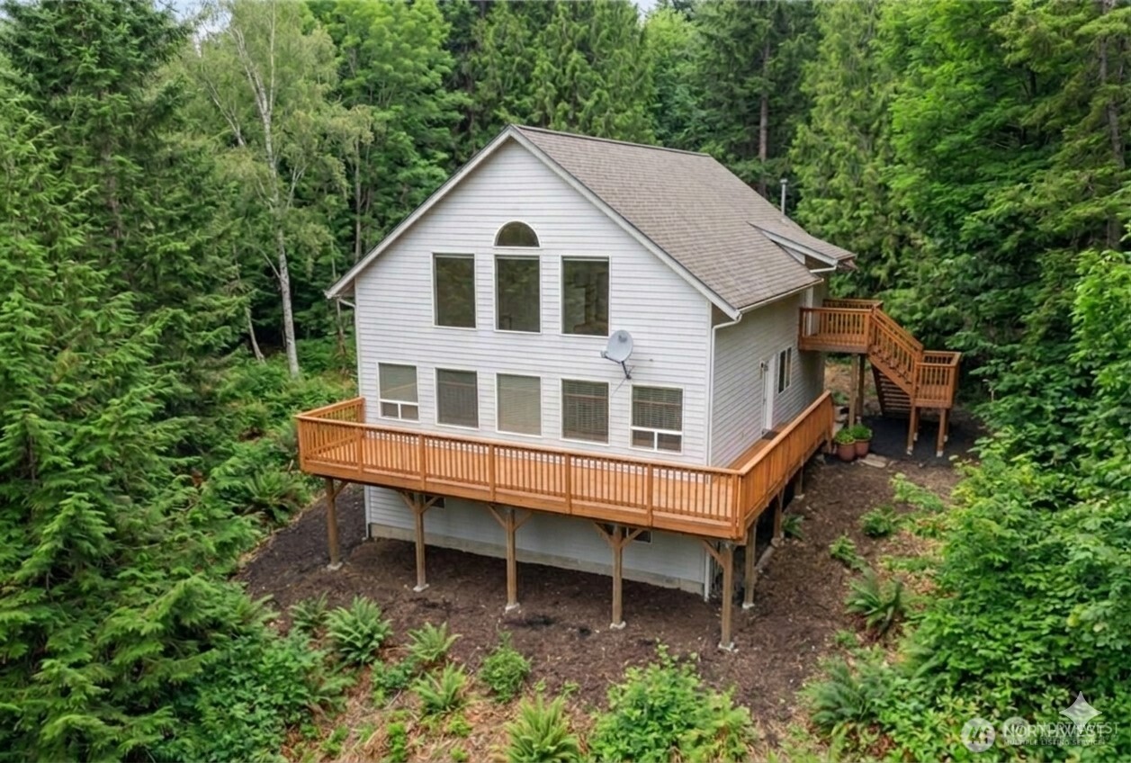 16110 Dodge Lane Property Photo 1