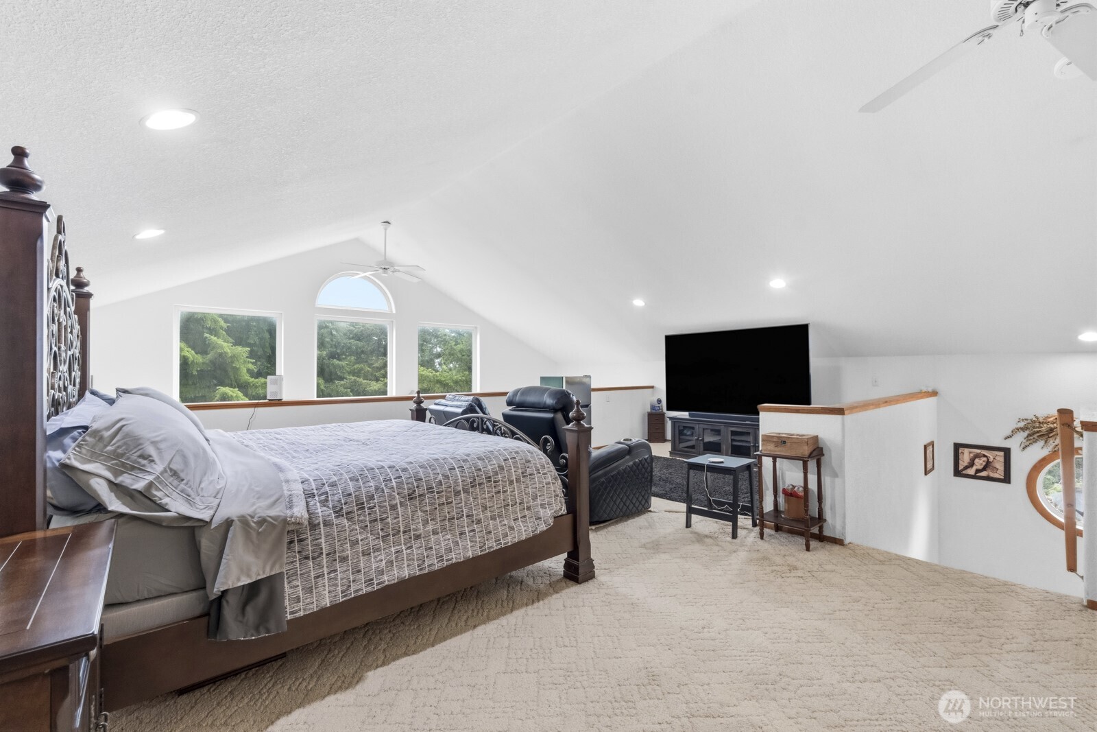 16110 Dodge Lane Property Photo 11