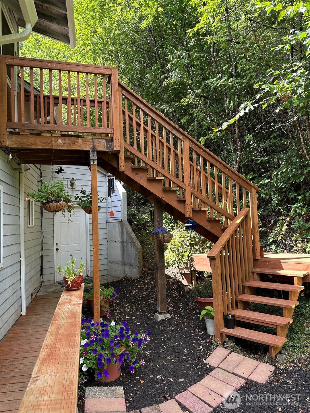 16110 Dodge Lane Property Photo 14