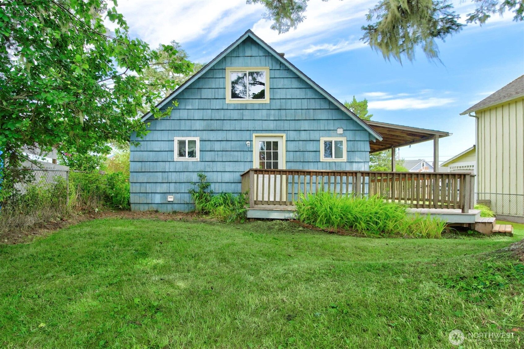 4509 L Place Property Photo 6
