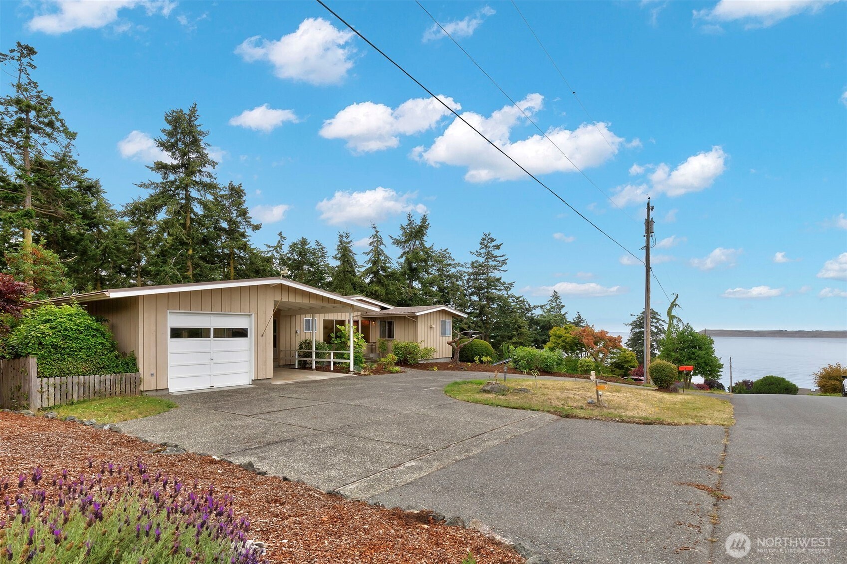 51 Victoria Loop Property Photo 6