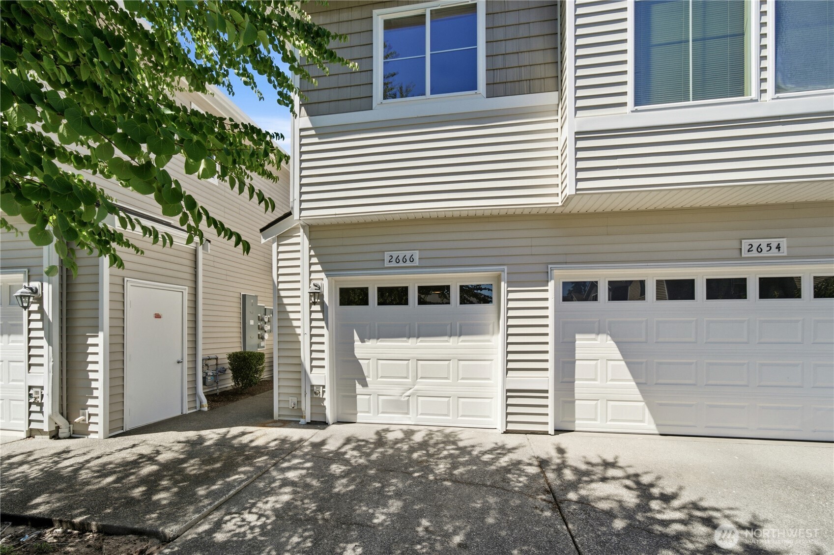 2666 Hamiliton Avenue Property Photo 2