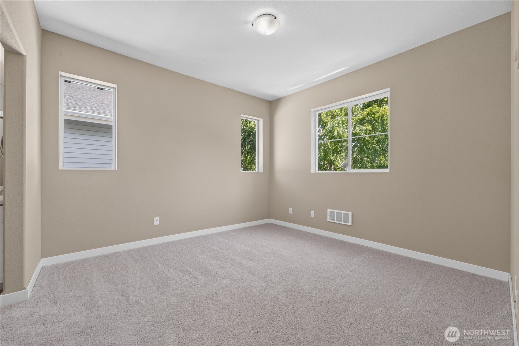 2666 Hamiliton Avenue Property Photo 17