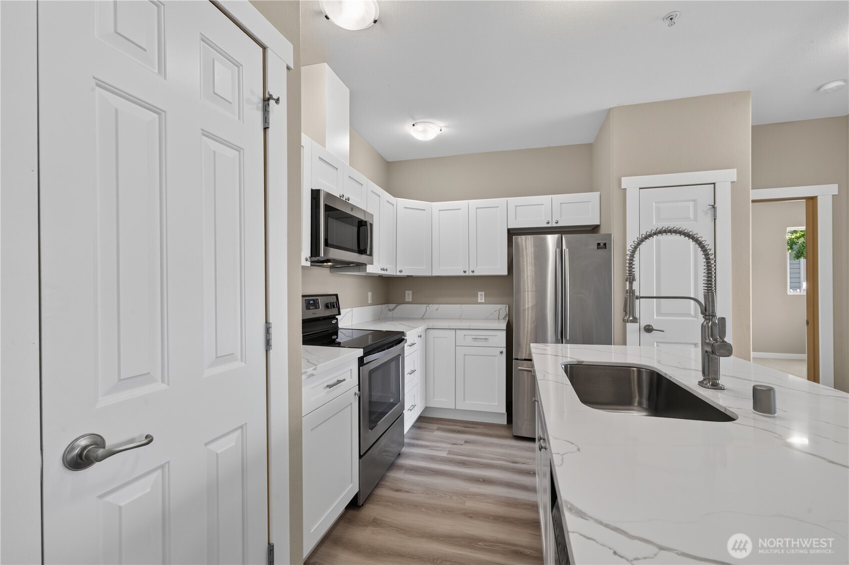 2666 Hamiliton Avenue Property Photo 22