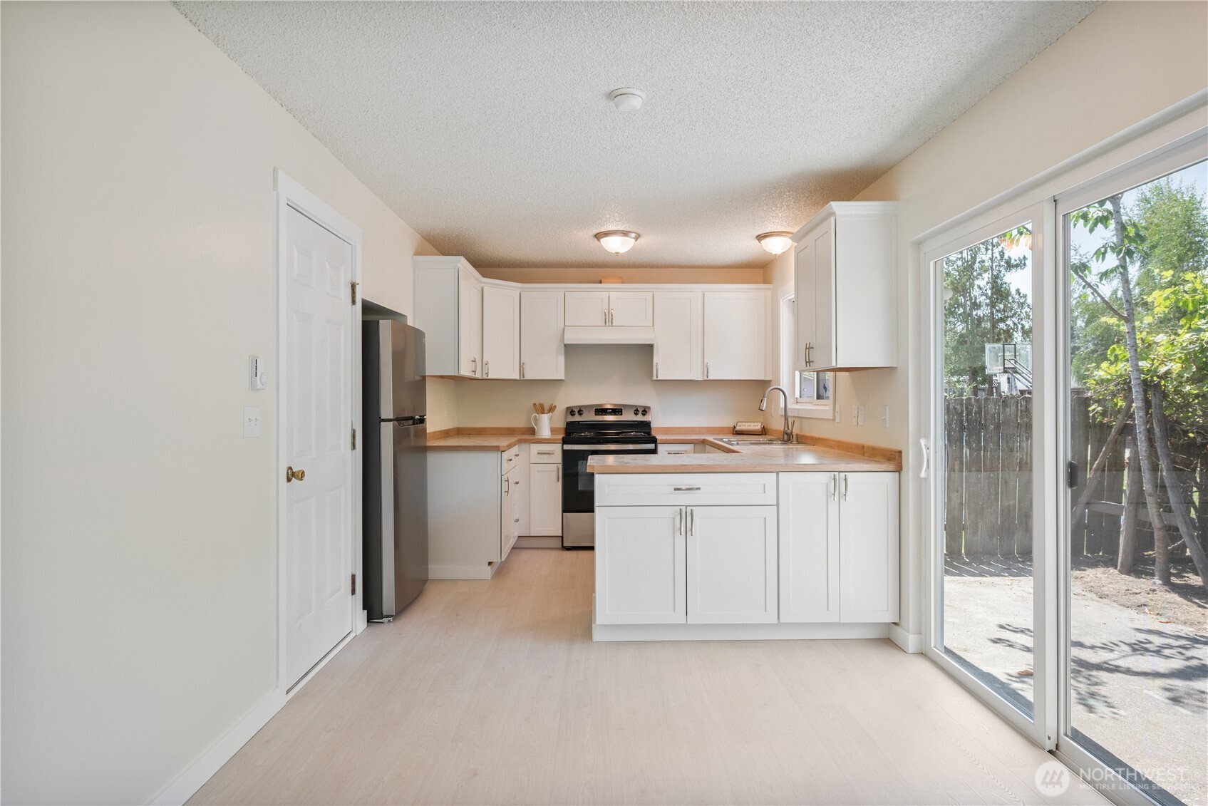 1703 33rd Avenue Property Photo 6